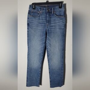 J Crew Essential Straight Jean in All-Day Stretch Size 25